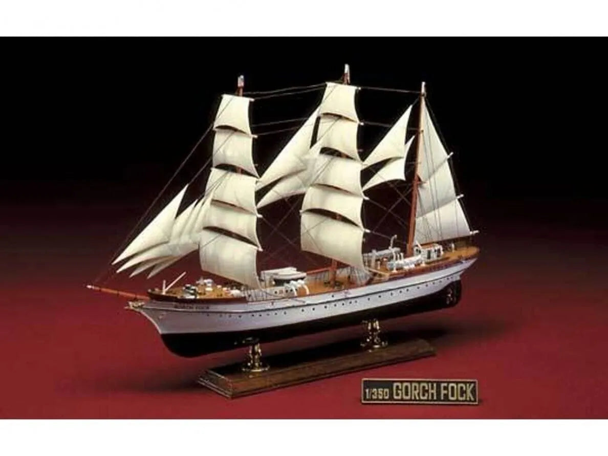 Aoshima - German 3-Mast Bark Gorch Fock-Surenkami modeliai-Brain Games LT