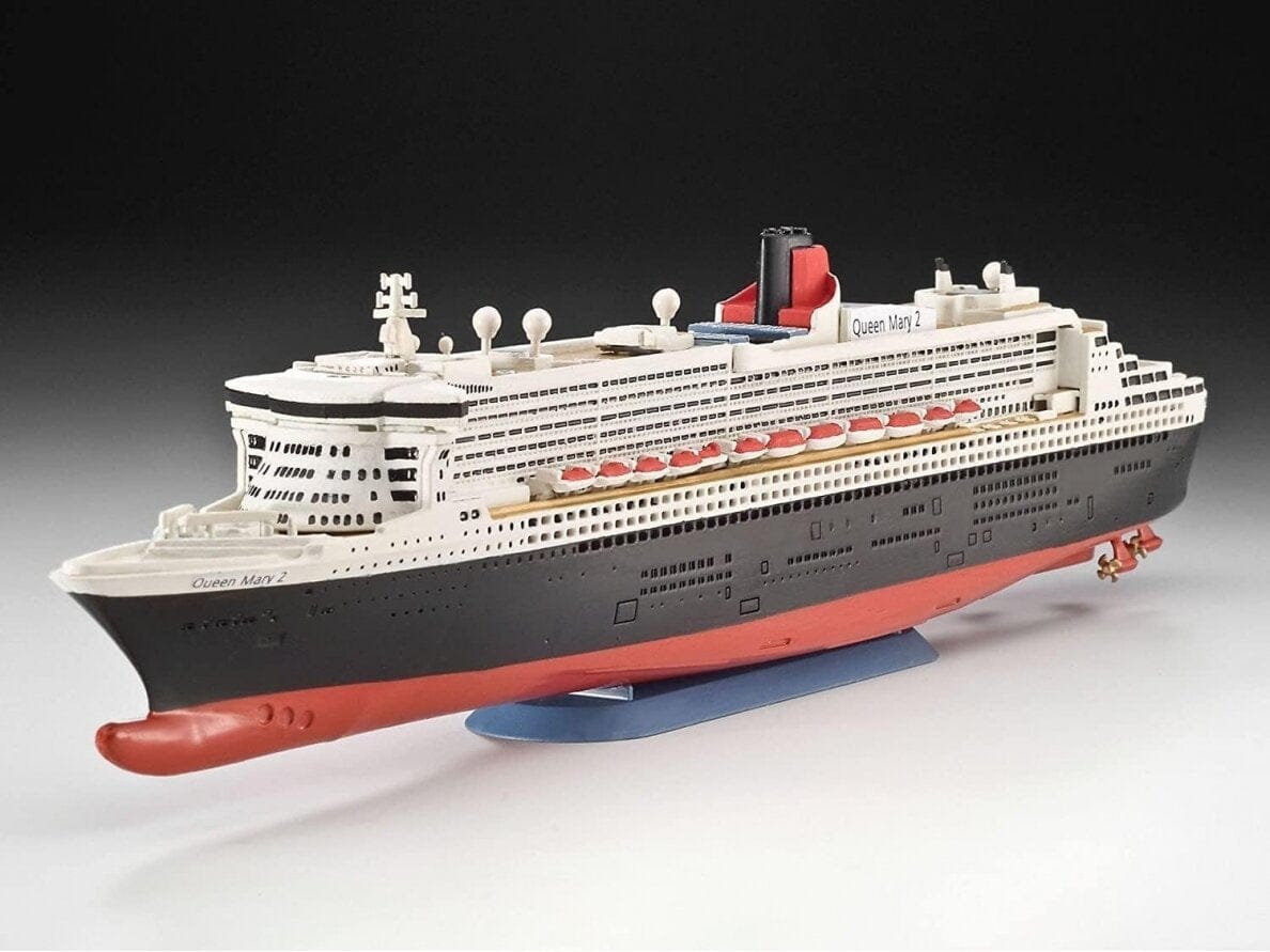 Baksas Surenkami modeliai Revell - Ocean Liner Queen Mary 2, 1/1200