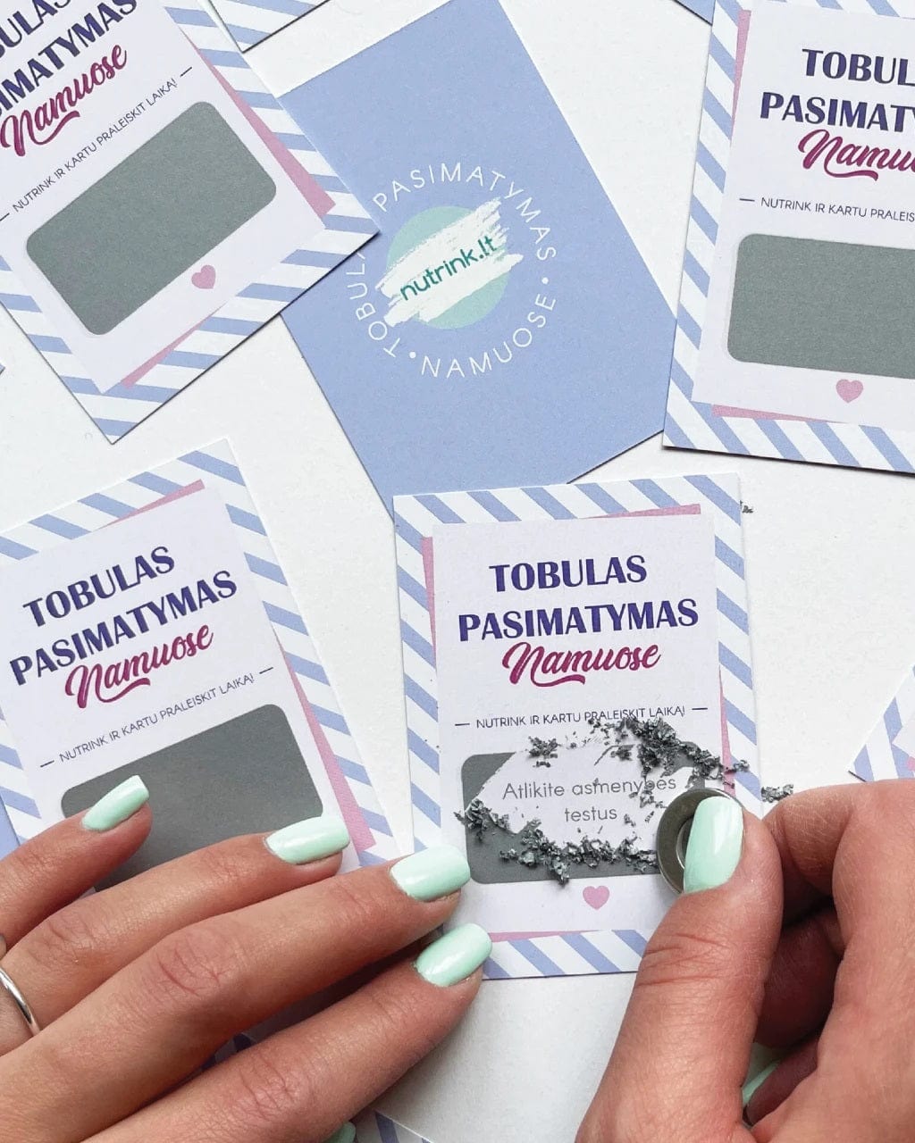 Dinaminis bitas Kita Nutrinamų kortelių rinkinys „Tobulas pasimatymas“