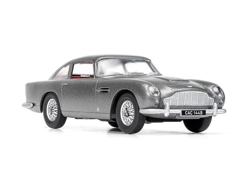 Airfix - Aston Martin DB5-Surenkami modeliai-Brain Games LT