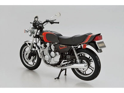 Aoshima - Yamaha 4G0 XJ400 '80-Surenkami modeliai-Brain Games LT