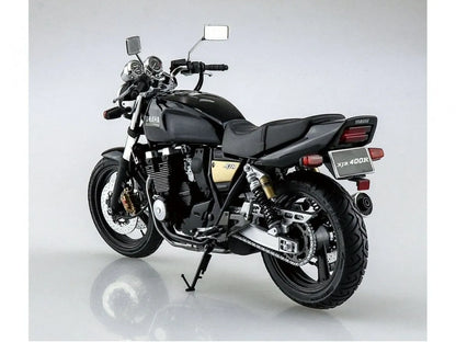 Baksas Surenkami modeliai Aoshima - Yamaha 4HM XJR400R '95
