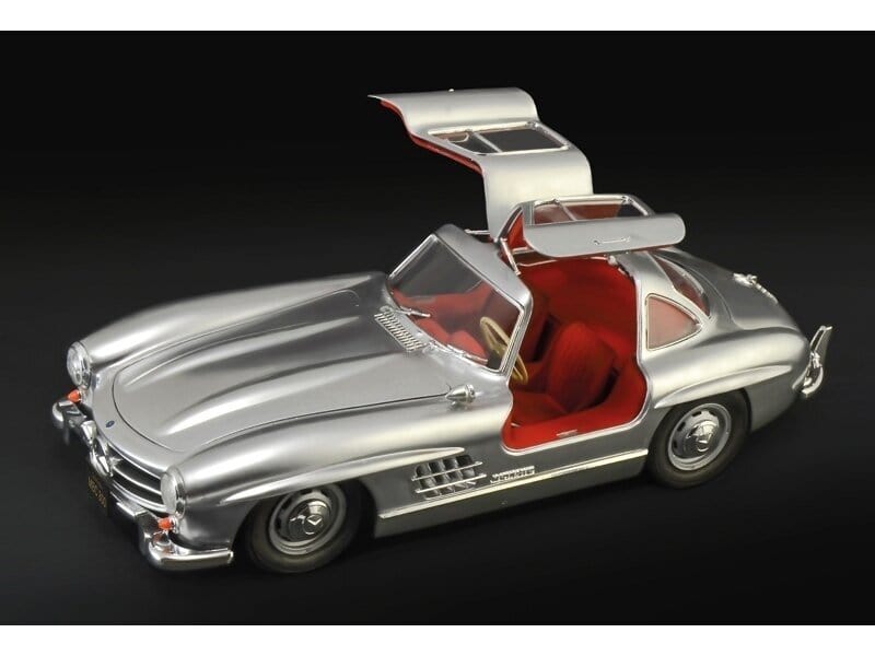 Baksas Surenkami modeliai Italeri - Mercedes-Benz 300SL (W198) Gullwing