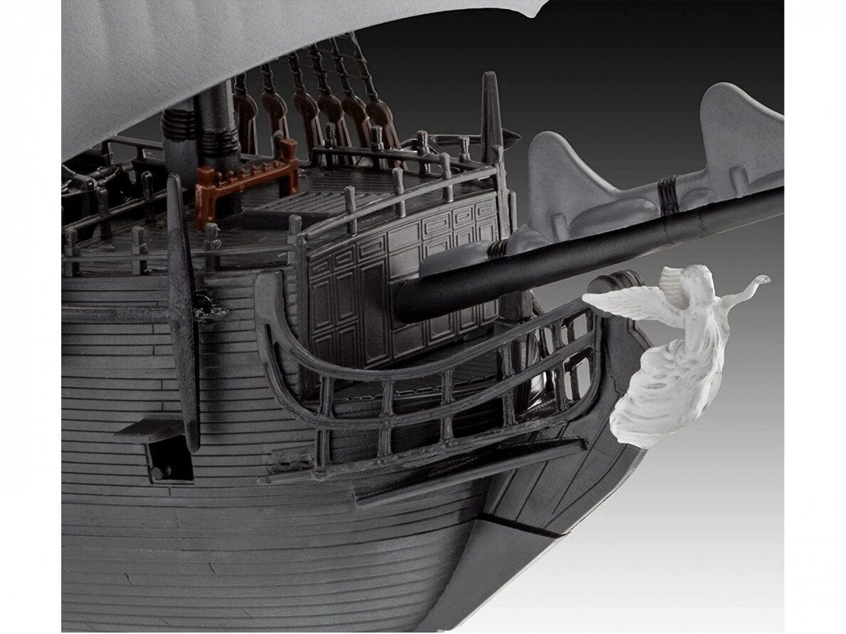 Baksas Surenkami modeliai Revell - Black Pearl (easy-click)