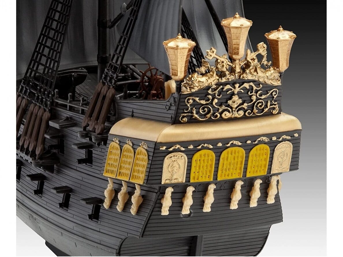 Baksas Surenkami modeliai Revell - Black Pearl (easy-click)