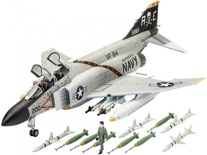 Baksas Surenkami modeliai Revell - McDonnell Douglas F-4J Phantom II