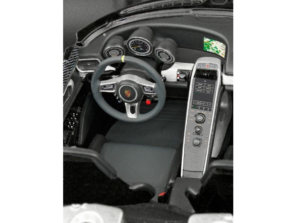 Baksas Surenkami modeliai Revell - Porsche 918 Spyder