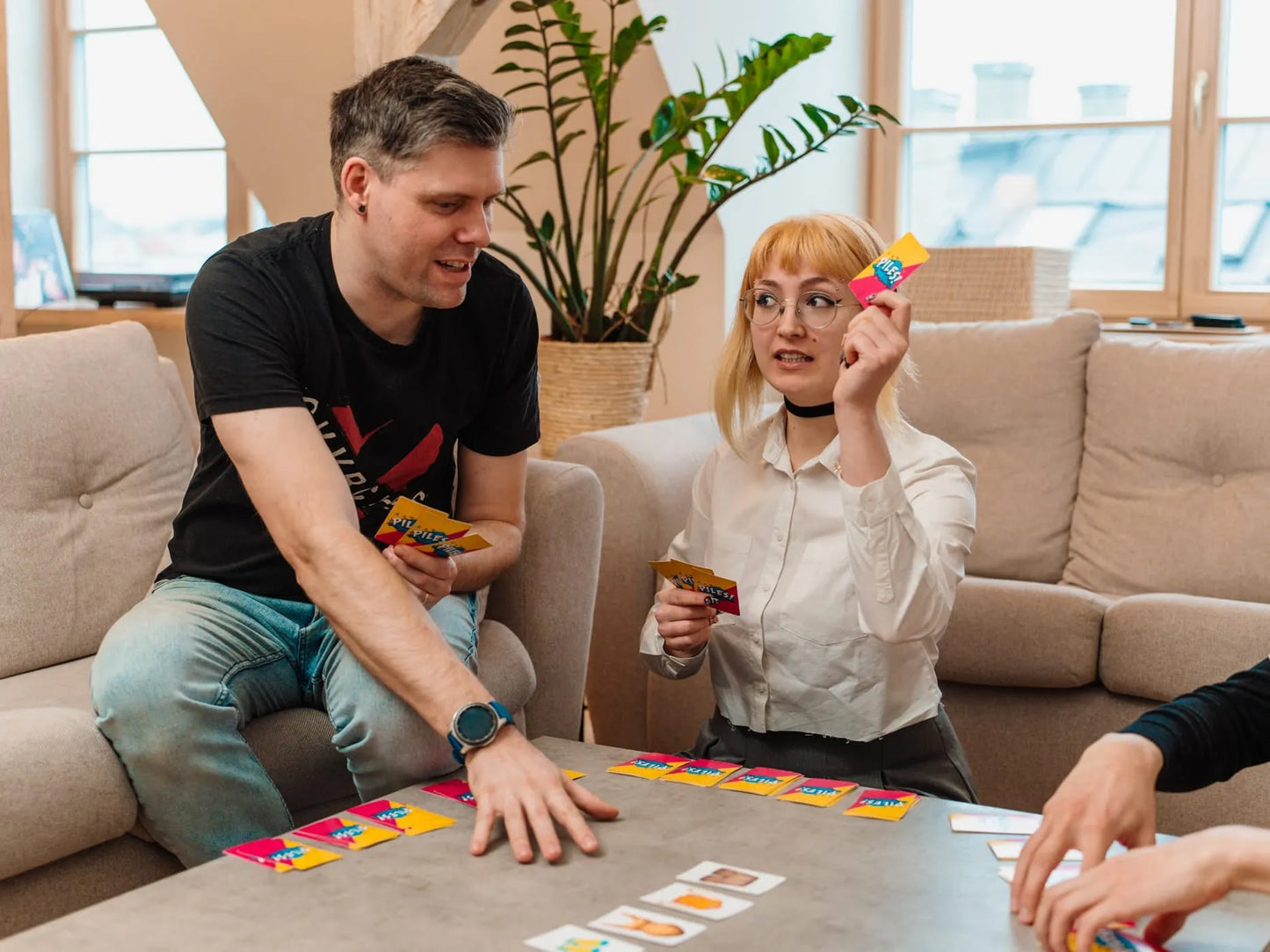 Brain Games LT Stalo žaidimai Piles!