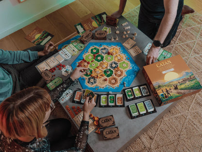 CATAN: Miestai ir riteriai (Papildymas) (2025)-Stalo žaidimai-Brain Games LT