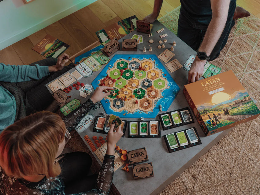 CATAN: Miestai ir riteriai (Papildymas) (2025)-Stalo žaidimai-Brain Games LT