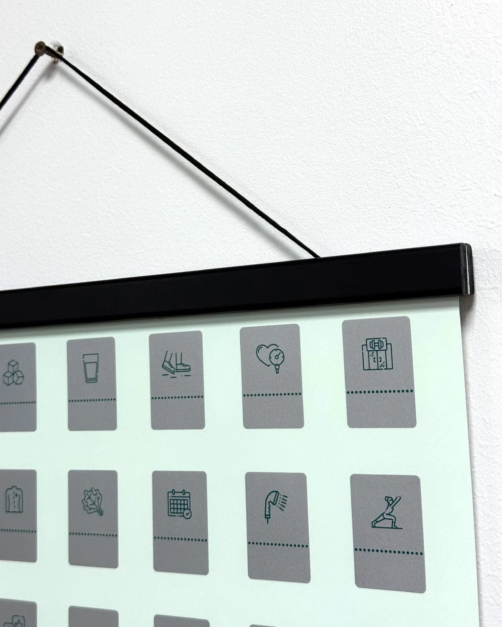 Dinaminis bitas Kita Nutrinamas plakatas „Sveikos gyvensenos IŠŠŪKIS”