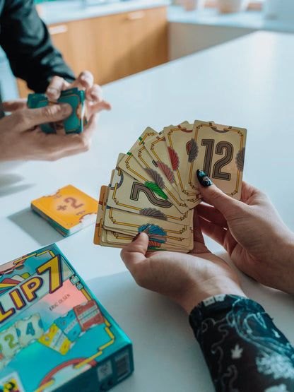 Flip 7-Stalo žaidimai-Brain Games LT