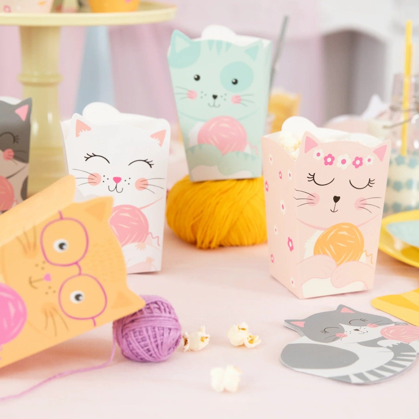 Godan Kita Kačių spragintų kukurūzų dėžutė, 8,5x15 cm 6 vnt.