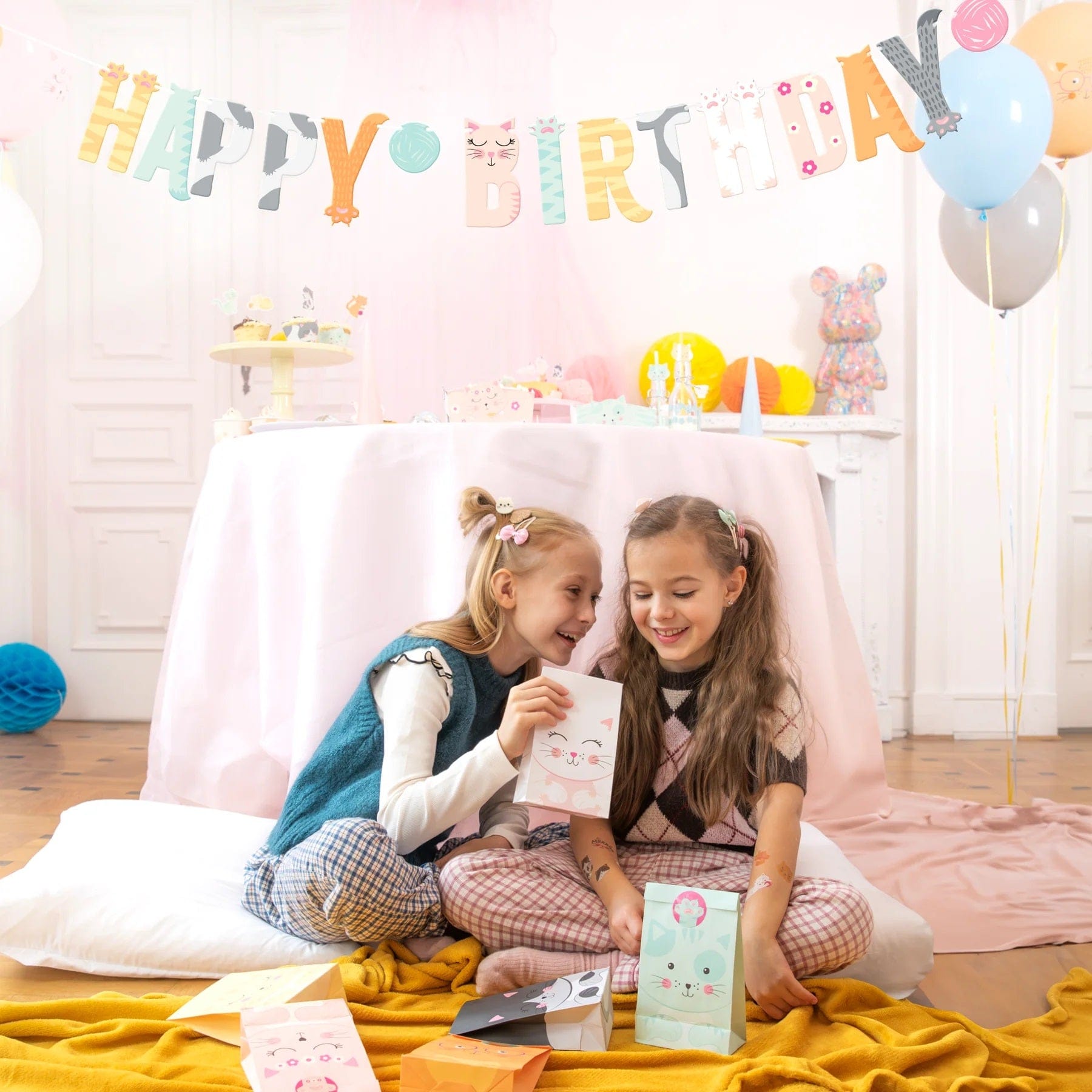 Godan Kita „Su gimtadieniu“ katės juosta 200x18cm