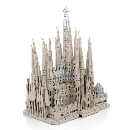 Metal Earth Konstruktoriai Premium Series: Sagrada Familia