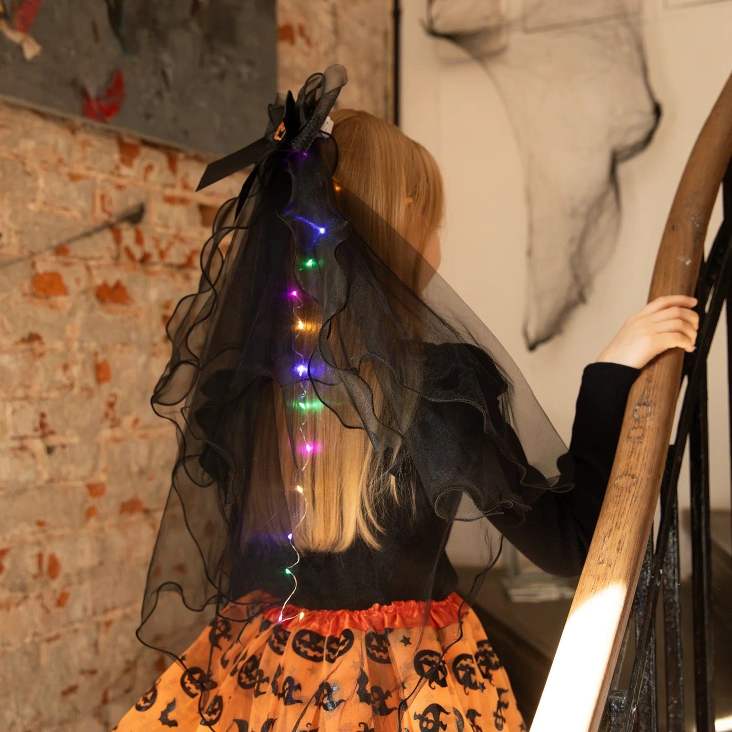 partypal Kita Juodas šydas su kaspinu ir LED