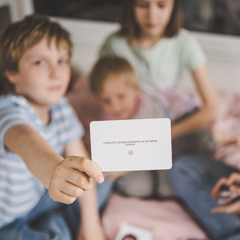 Pokalbių gidas Stalo žaidimai „Kaip tau sekėsi?” pokalbių kortelės šeimai