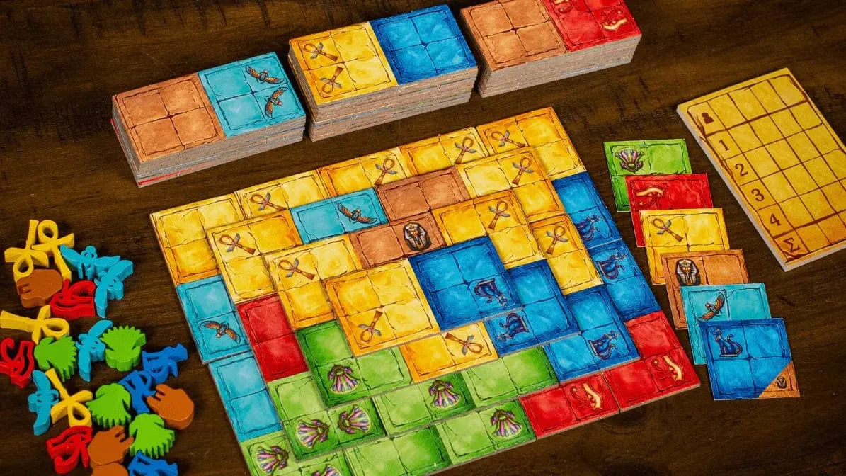 Pyramido-Stalo žaidimai-Brain Games LT