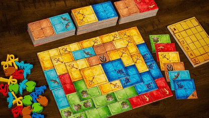 Pyramido-Stalo žaidimai-Brain Games LT