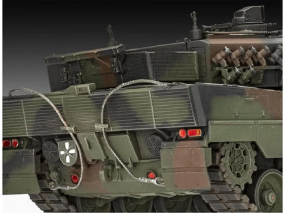 Baksas Surenkami modeliai Revell - 70 Years Bundeswehr: Leopard 2A6MA2 „Exclusive Edition“ 1:35