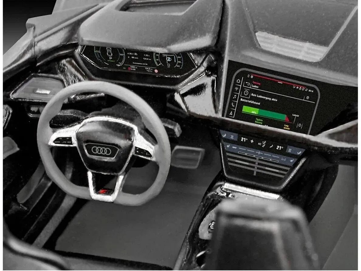 Baksas Surenkami modeliai Revell - Audi E-Tron GT (easy-click)
