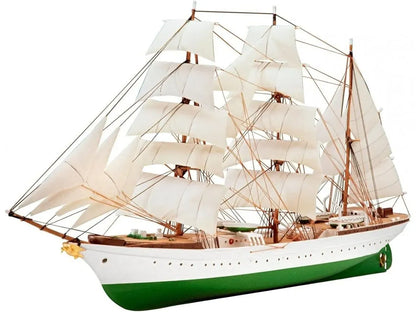 Baksas Surenkami modeliai Revell - Gorch Fock, 1/350
