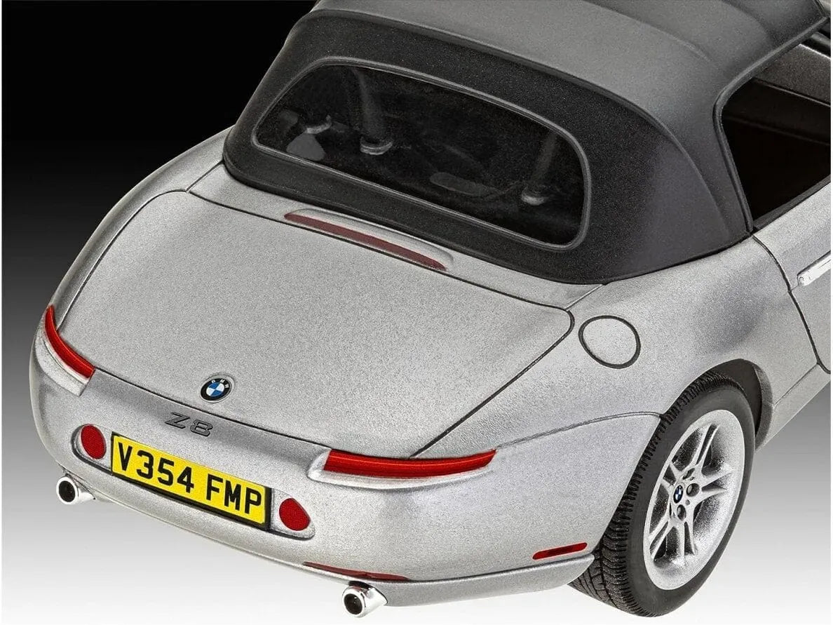 Baksas Surenkami modeliai Revell - James Bond BMW Z8