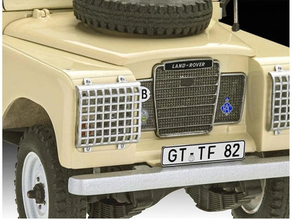 Revell - Land Rover Series III LWB-Surenkami modeliai-Brain Games LT