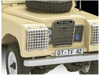 Baksas Surenkami modeliai Revell - Land Rover Series III LWB Commercial