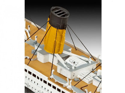 Revell - RMS Titanic-Surenkami modeliai-Brain Games LT