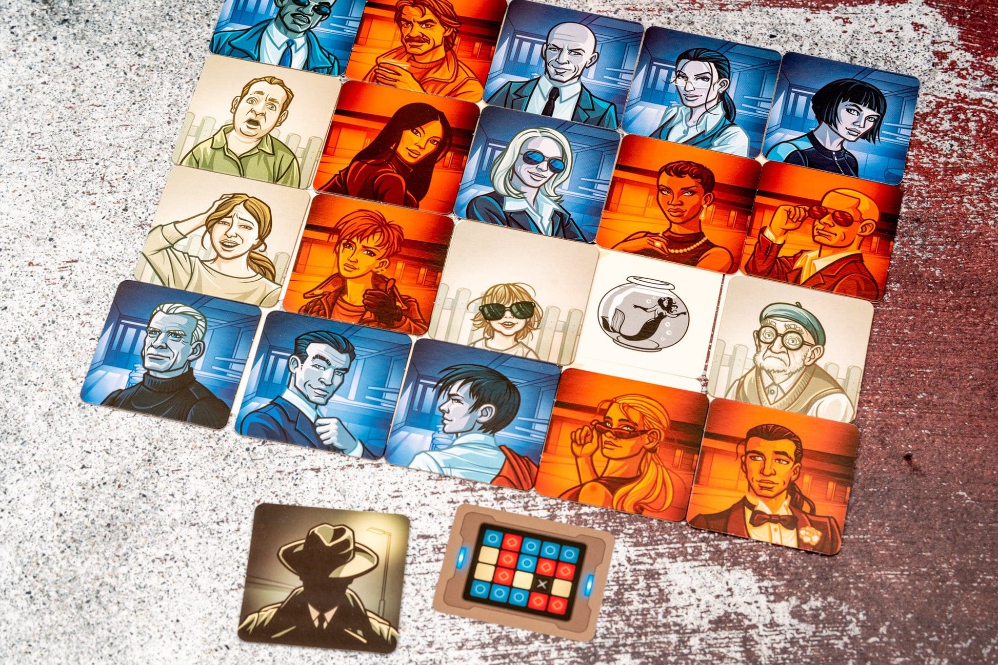 Brain Games LT Stalo žaidimai Codenames Pictures